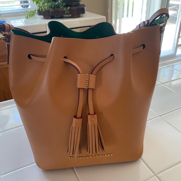 Dooney & Bourke leather bucket drawstring Serena bag from the Montecito line SET - Picture 6 of 11